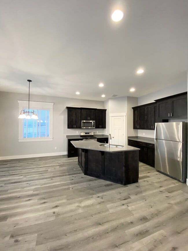 3773 Ventura Ave in Idaho Falls, ID - Building Photo - Building Photo