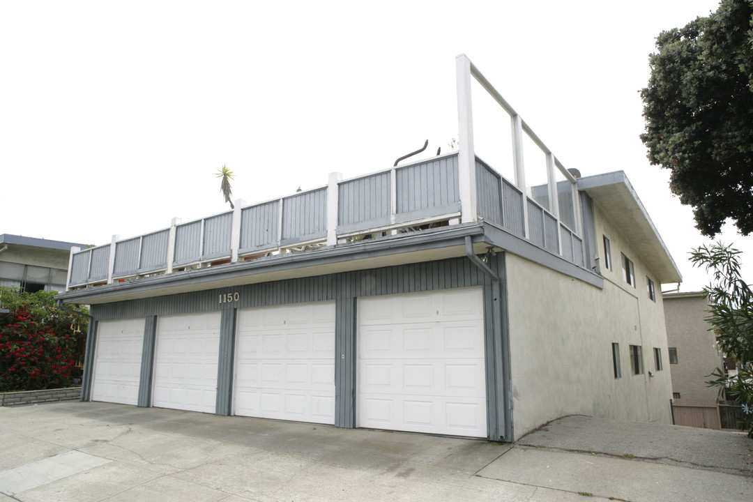 The Manhattan Apartments in Manhattan Beach, CA - Building Photo