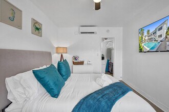 335 Desoto St in Hollywood, FL - Building Photo - Building Photo
