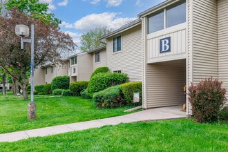 Deerfield Estates in Pulaski, NY - Foto de edificio - Building Photo