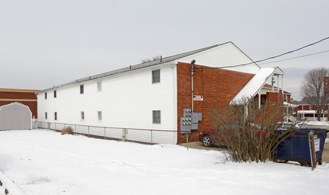 116 Werner St in Bridgeville, PA - Foto de edificio - Building Photo
