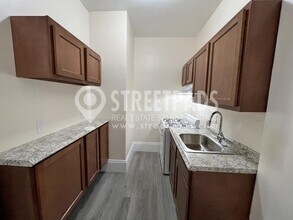2 Ware St in Cambridge, MA - Building Photo - Building Photo
