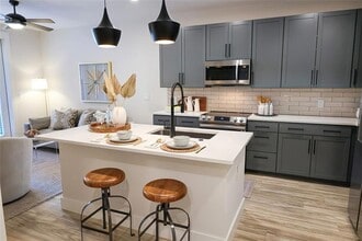 1330 Fairmont Ave NW, Unit B in Atlanta, GA - Building Photo - Building Photo