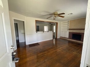 308 E Kittyhawk Dr in Midwest City, OK - Building Photo - Building Photo