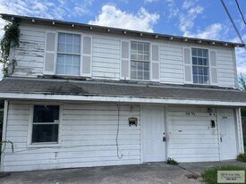 521 N 9th St in Harlingen, TX - Building Photo