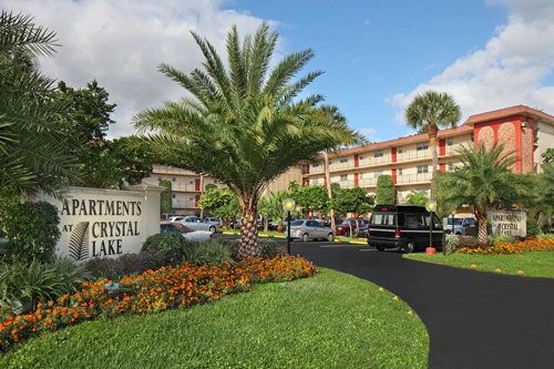 Apartments at Crystal Lake in Deerfield Beach, FL - Building Photo