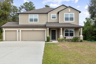 14282 Coronado Dr in Spring Hill, FL - Building Photo