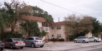 El Mar I and El Mar II Apartments