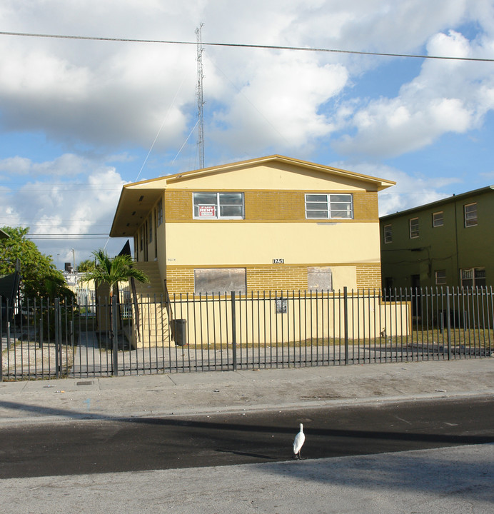 1251 NW 61st St in Miami, FL - Building Photo