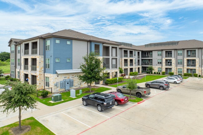 Cromwell at Plum Creek in Kyle, TX - Building Photo - Building Photo