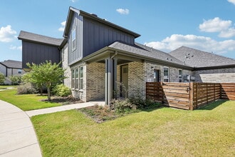 Canvas at Willow Park in Willow Park, TX - Building Photo - Building Photo