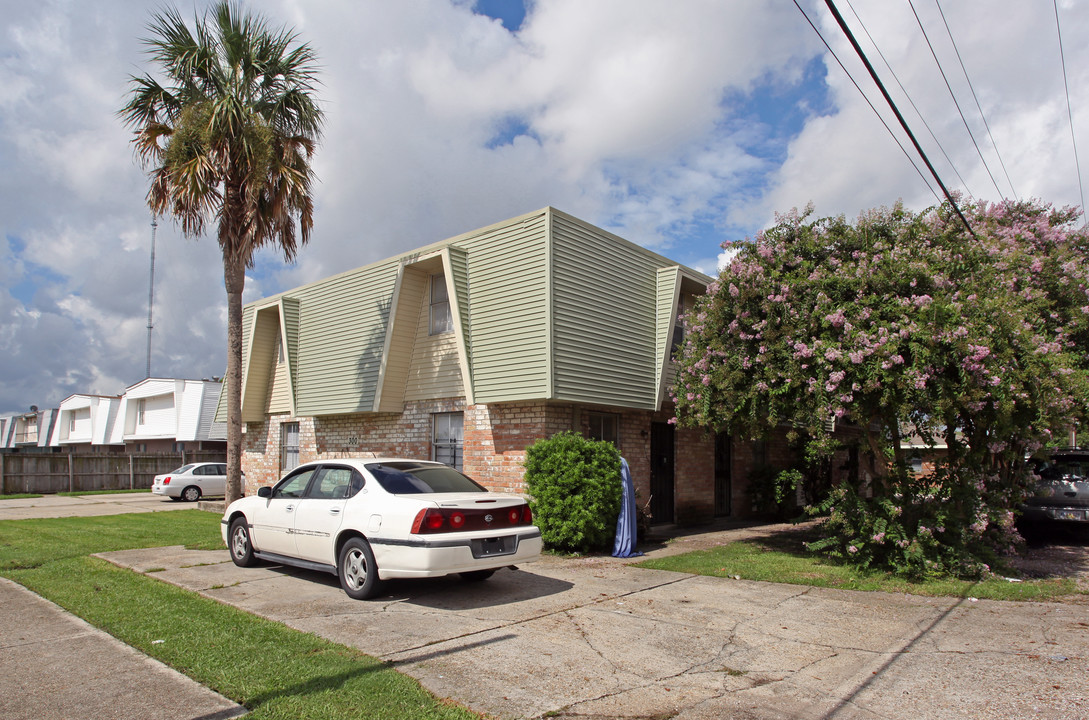 300-304 Ruby St in Gretna, LA - Building Photo