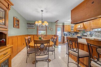 2433 Young Ave in Bronx, NY - Building Photo - Building Photo