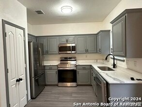 7123 Norman Ln in San Antonio, TX - Building Photo - Building Photo