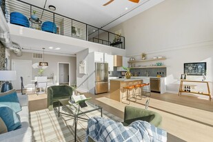 521 S 7th St, Unit B in Minneapolis, MN - Building Photo