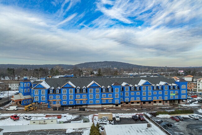 Springfield Greens in Springfield, NJ - Building Photo - Building Photo