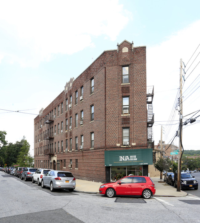 5804 Tyndall Ave in Bronx, NY - Building Photo - Building Photo