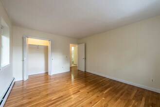 18 Ashford St, Unit 8B in Boston, MA - Building Photo - Building Photo