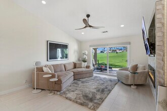 269 Vista Royale Cir W in Palm Desert, CA - Building Photo - Building Photo