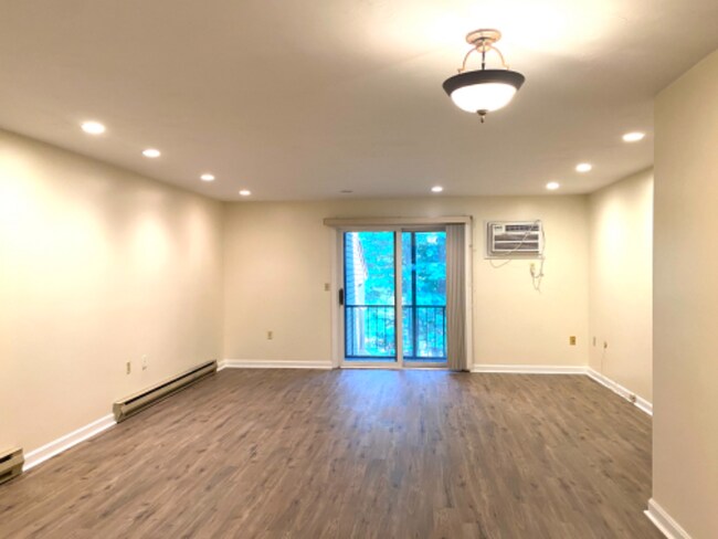 property at 95 Highwood Dr