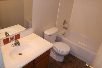 77 E Laguna St-Unit -Unit A in Tucson, AZ - Building Photo - Building Photo