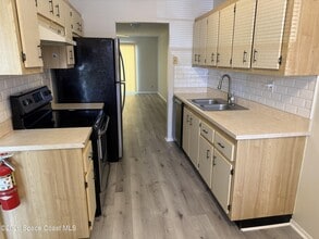 850 Dow Ln in Titusville, FL - Building Photo - Building Photo