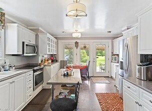 2104 Castle Hayne Rd in Wilmington, NC - Building Photo - Building Photo