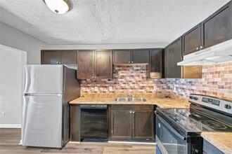 3575 Oakvale Rd in Decatur, GA - Building Photo - Building Photo