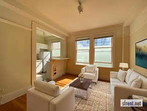 Jones Street Apartments LLC. in San Francisco, CA - Building Photo - Interior Photo