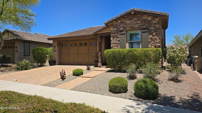 property at 20804 W Meadowbrook Ave