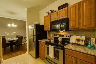 9914 Military Dr W in San Antonio, TX - Building Photo - Building Photo