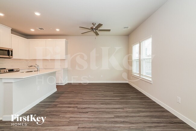 18330 W Centro Cir in Shenandoah, TX - Building Photo - Building Photo