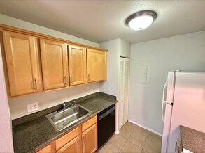 6105 N 16th St in Tacoma, WA - Building Photo - Building Photo