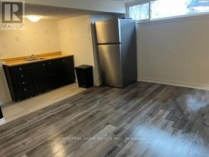 192 Silverbirch Dr in Newmarket, ON - Building Photo - Building Photo