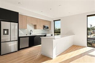 Mysa in Los Angeles, CA - Building Photo