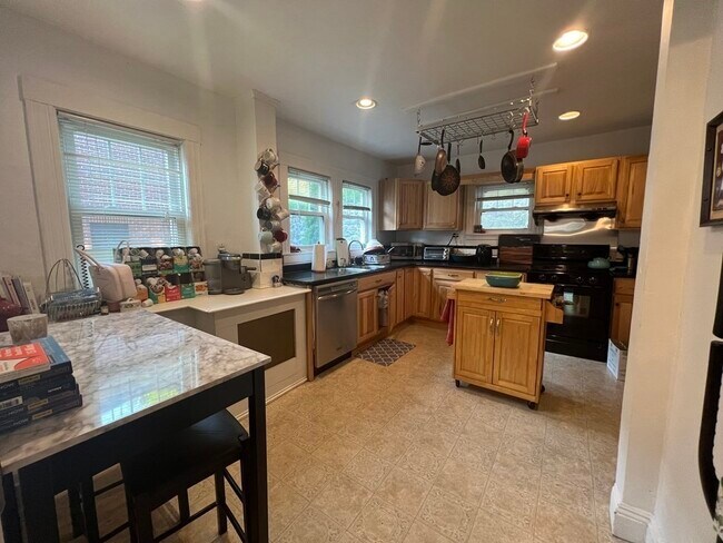 property at 98 Westbourne Ter