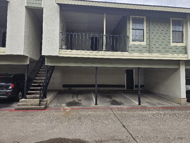 property at 9623 Walnut St