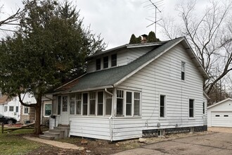 1412 Nassau St in Kalamazoo, MI - Building Photo - Building Photo