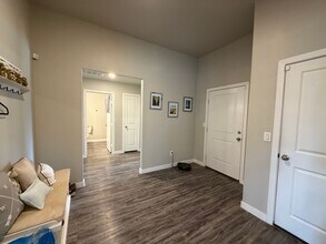 3210 Viola Ave in Lubbock, TX - Building Photo - Building Photo