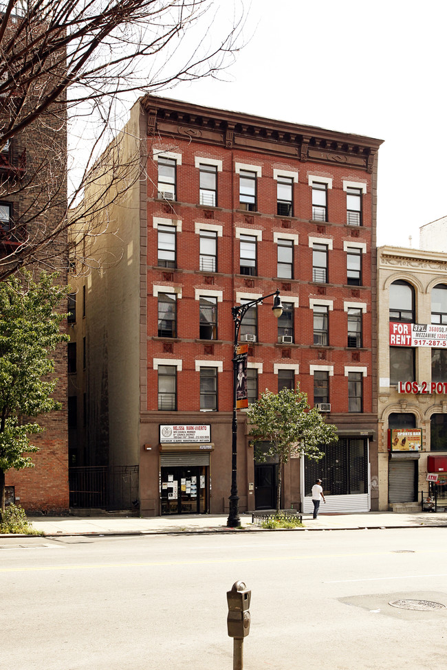 105 E 116th St in New York, NY - Foto de edificio - Building Photo