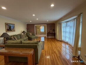 16 Clearview Dr in Woodbridge, CT - Building Photo - Building Photo