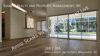692 Rotonda Cir in Rotonda West, FL - Building Photo - Building Photo