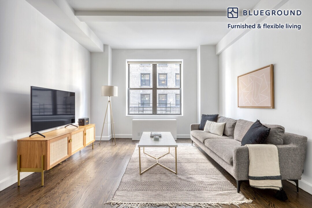 212 W 91st St, Unit FL4-ID1100 in New York, NY - Foto de edificio