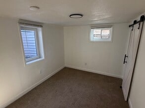 6391 S Spotswood Cir in Littleton, CO - Foto de edificio - Building Photo