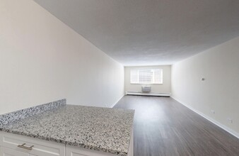 1650 S Albion in Denver, CO - Building Photo - Interior Photo