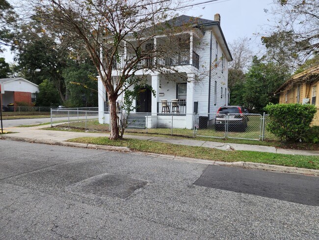 3904 Stuart St in Jacksonville, FL - Building Photo - Building Photo