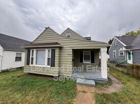 144 Niagara Ave in Dayton, OH - Building Photo