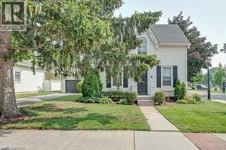 491 Pearl St in Burlington, ON - Building Photo - Building Photo