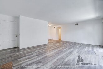 1094 Cabrillo Park Dr in Santa Ana, CA - Building Photo - Building Photo