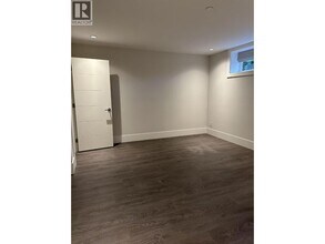 12XX Fulton Ave in West Vancouver, BC - Building Photo - Building Photo